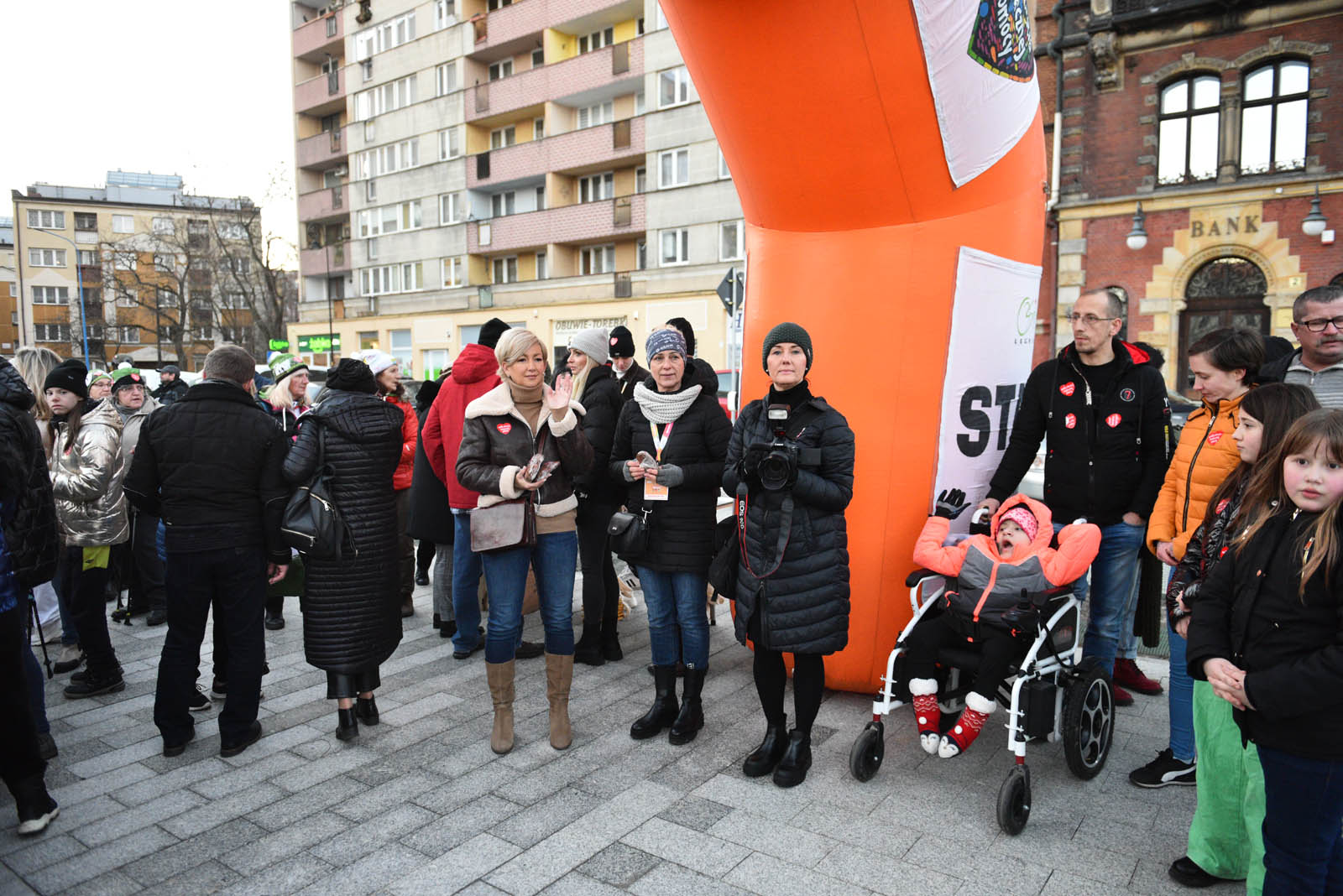 Pobiegli dla WOŚP w „Biegu z Serduszkiem” na Placu Słowiańskim