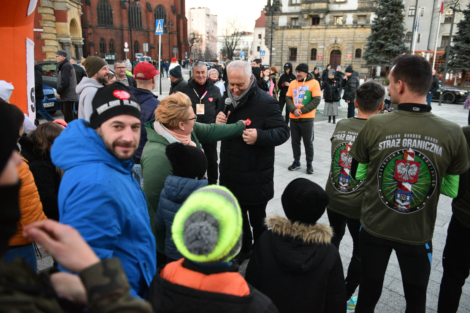 Pobiegli dla WOŚP w „Biegu z Serduszkiem” na Placu Słowiańskim