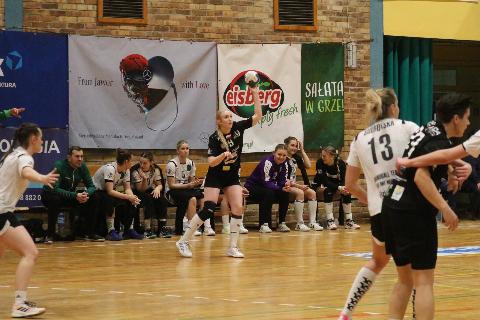 Cenne zwycięstwo Dziewiątki Legnica i awans w tabeli