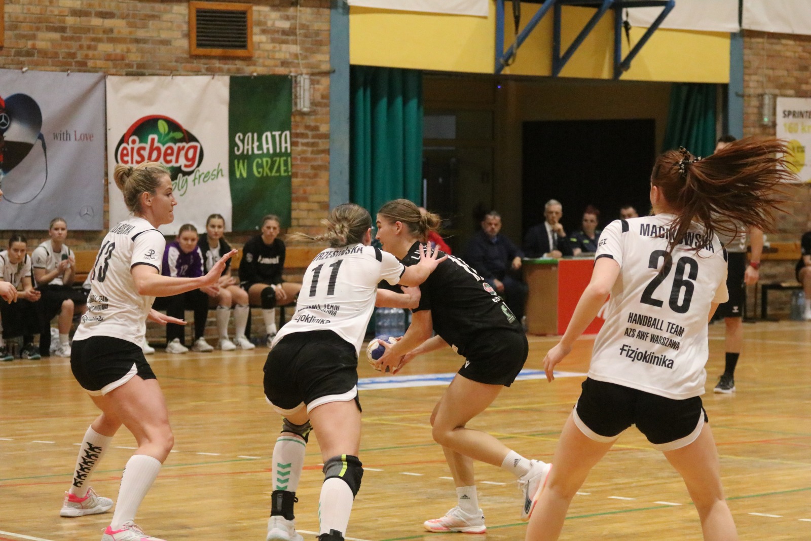 Cenne zwycięstwo Dziewiątki Legnica i awans w tabeli