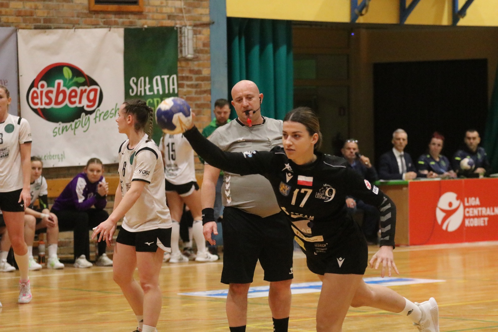 Cenne zwycięstwo Dziewiątki Legnica i awans w tabeli