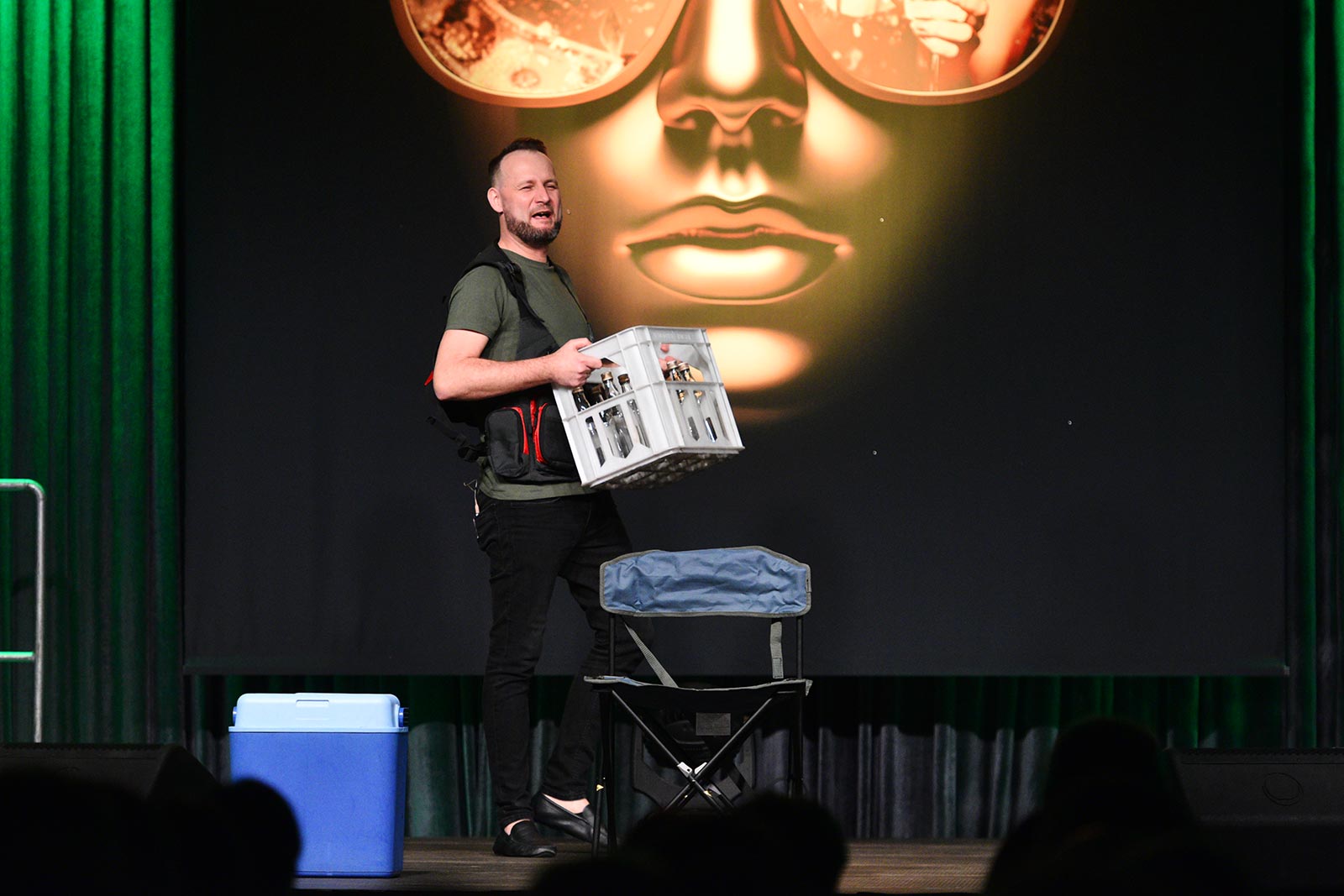 „Dwudziestka”, czyli Kabaret Skeczów wcale nie Męczących