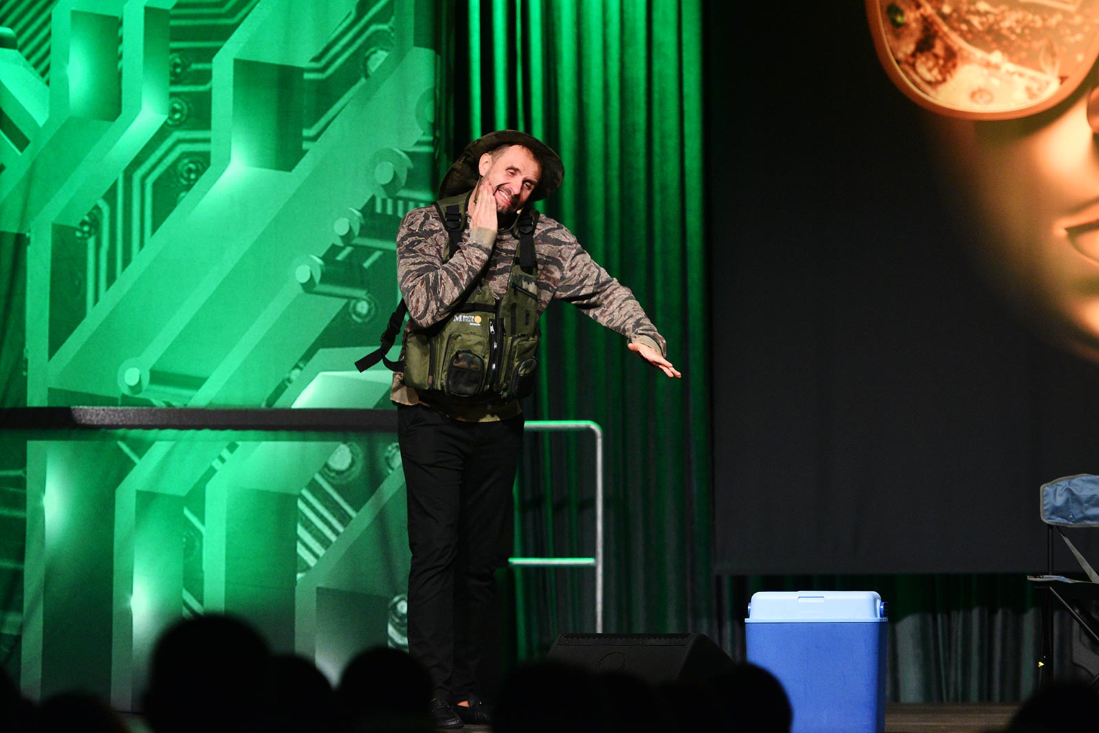 „Dwudziestka”, czyli Kabaret Skeczów wcale nie Męczących
