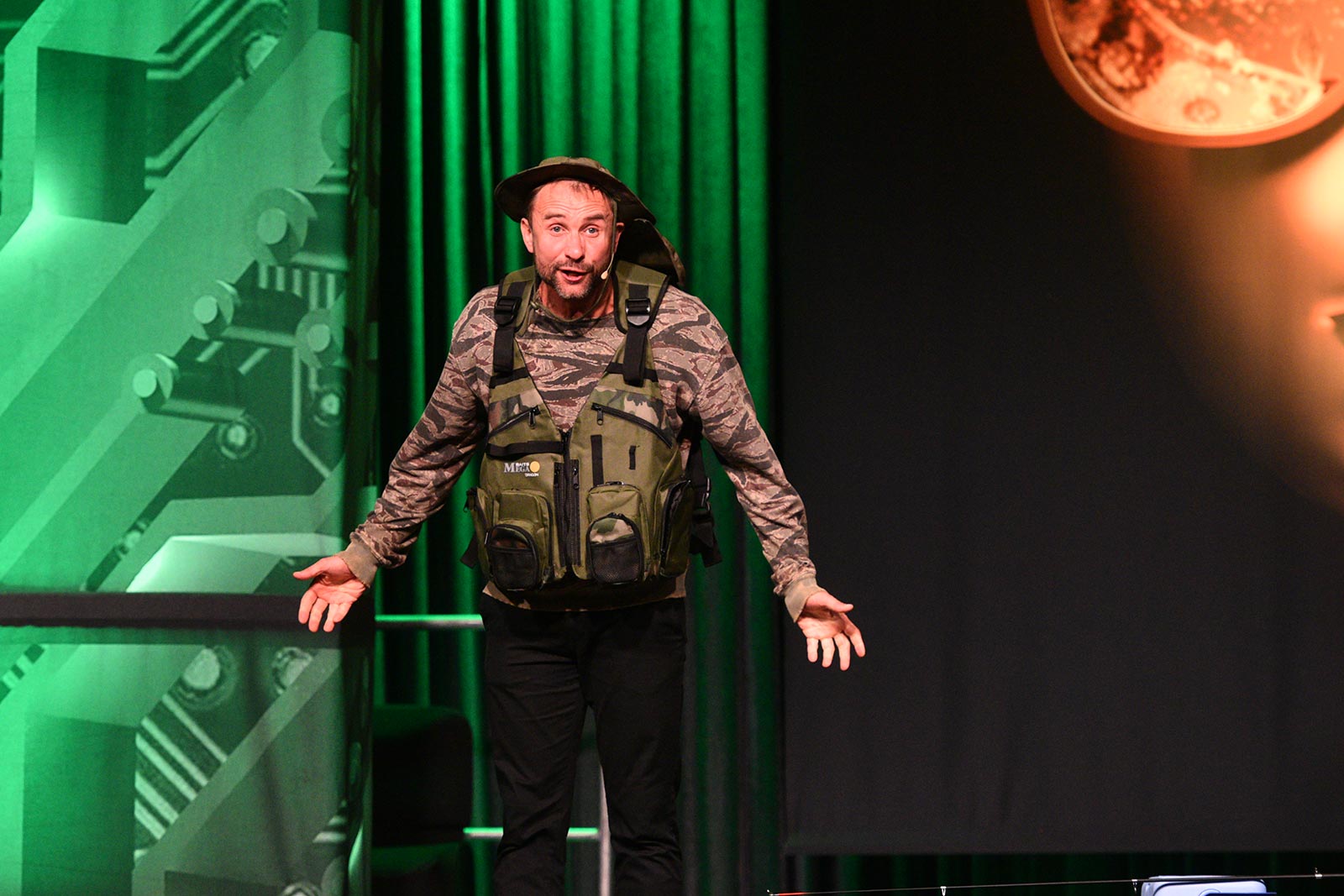 „Dwudziestka”, czyli Kabaret Skeczów wcale nie Męczących