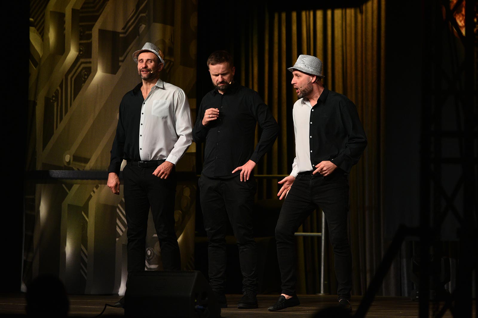 „Dwudziestka”, czyli Kabaret Skeczów wcale nie Męczących