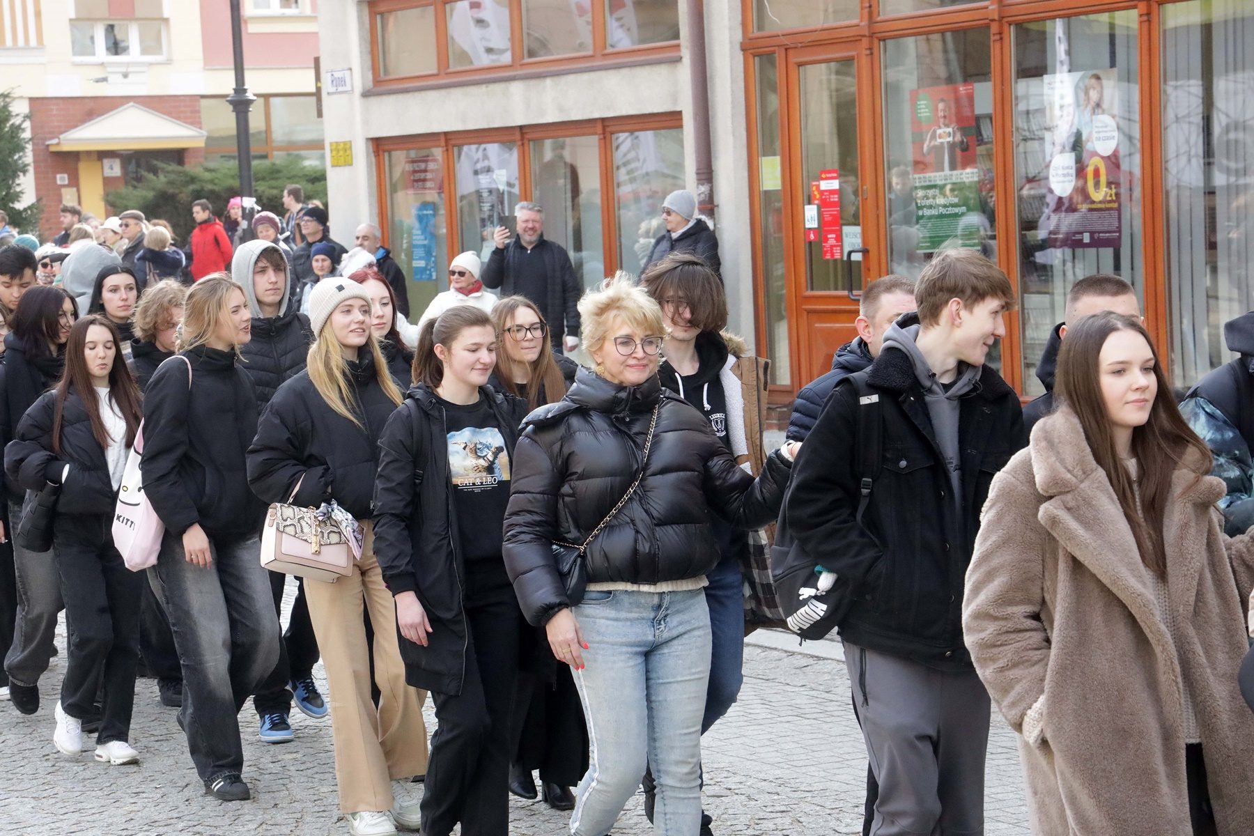 Legniccy maturzyści zatańczyli „Poloneza dla Witelona”