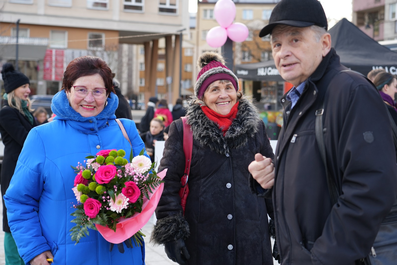 Zakochani w Legnicy 13 lutego przyszli na plac Słowiański
