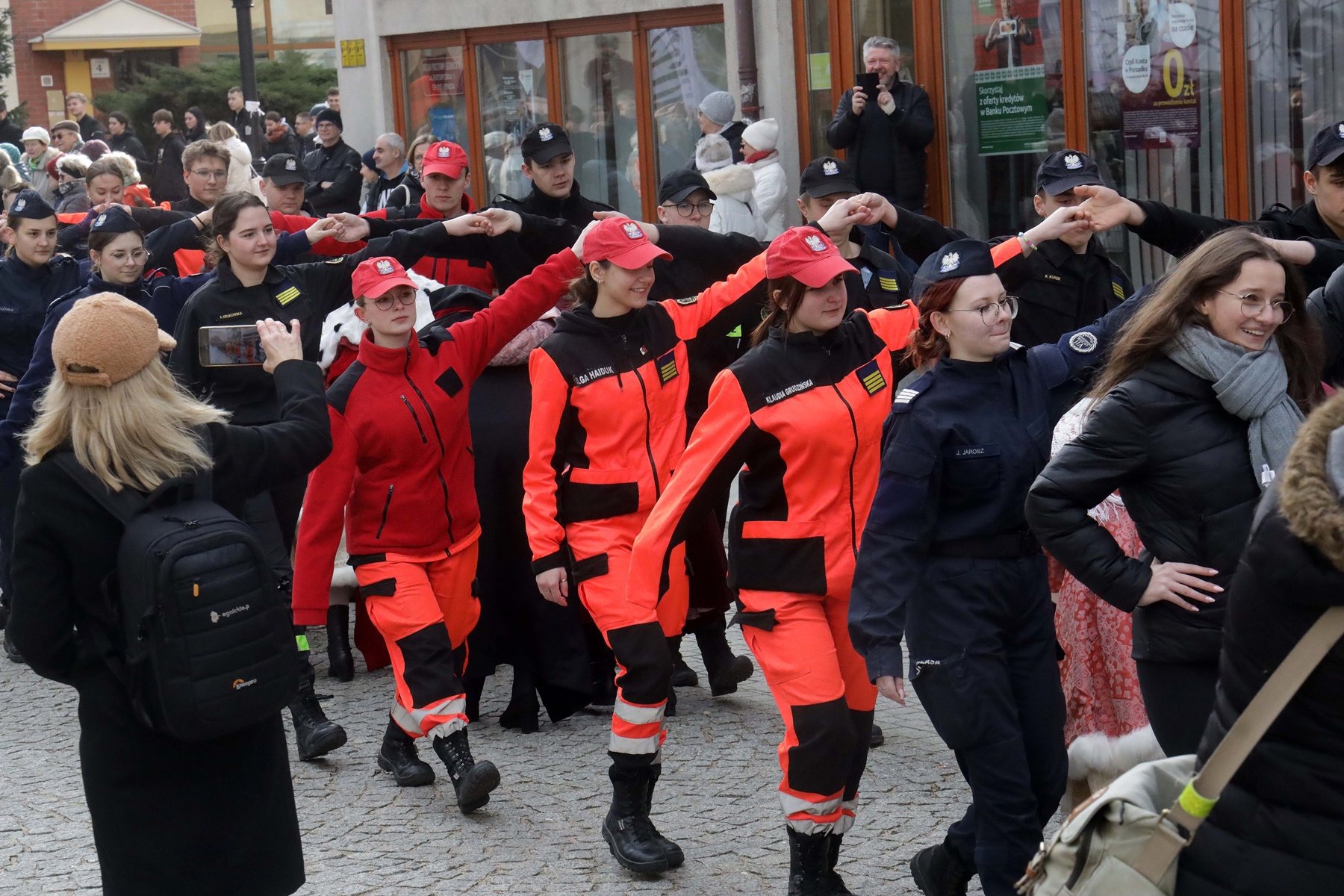Legniccy maturzyści zatańczyli „Poloneza dla Witelona”