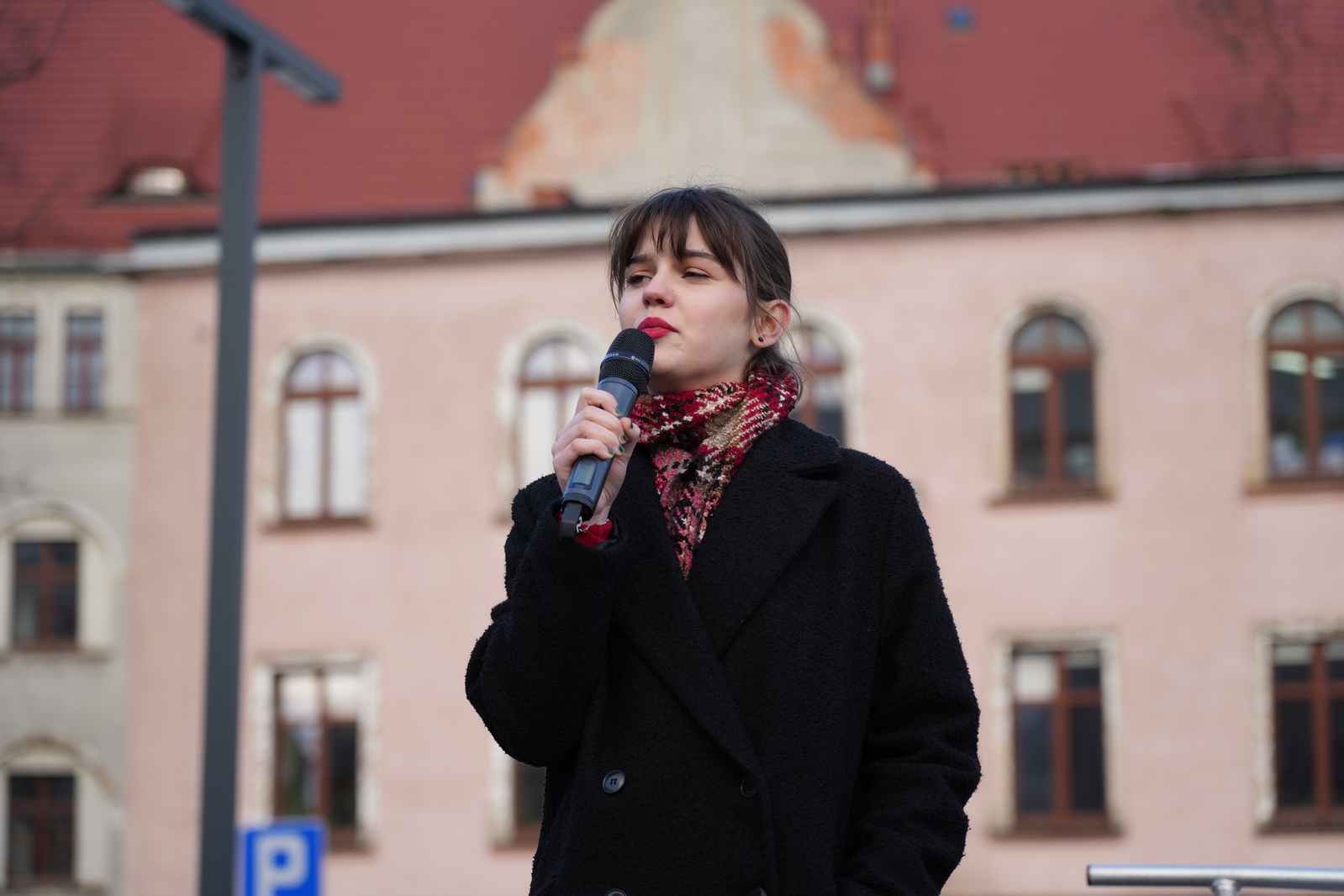 Zakochani w Legnicy 13 lutego przyszli na plac Słowiański

