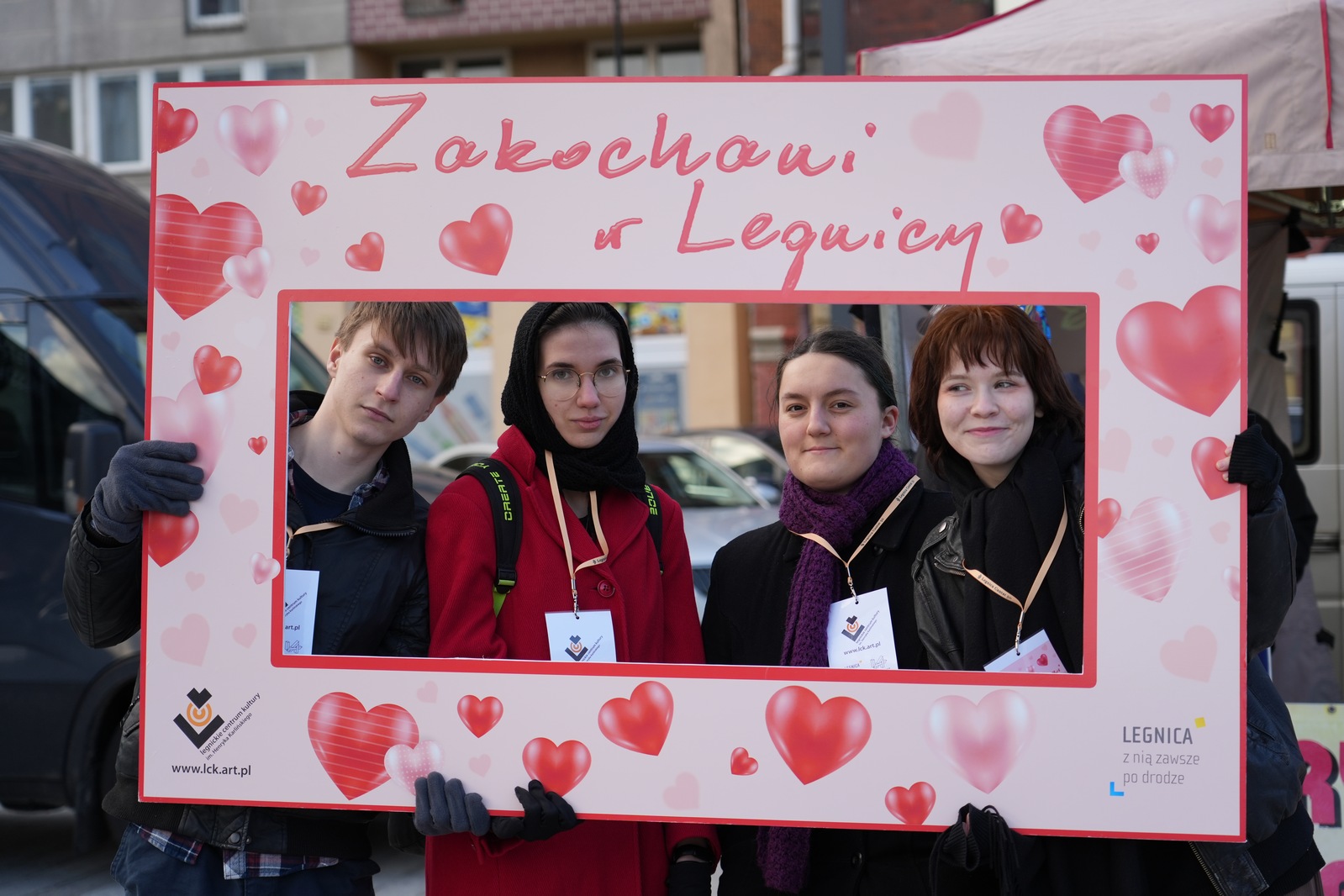 Zakochani w Legnicy 13 lutego przyszli na plac Słowiański
