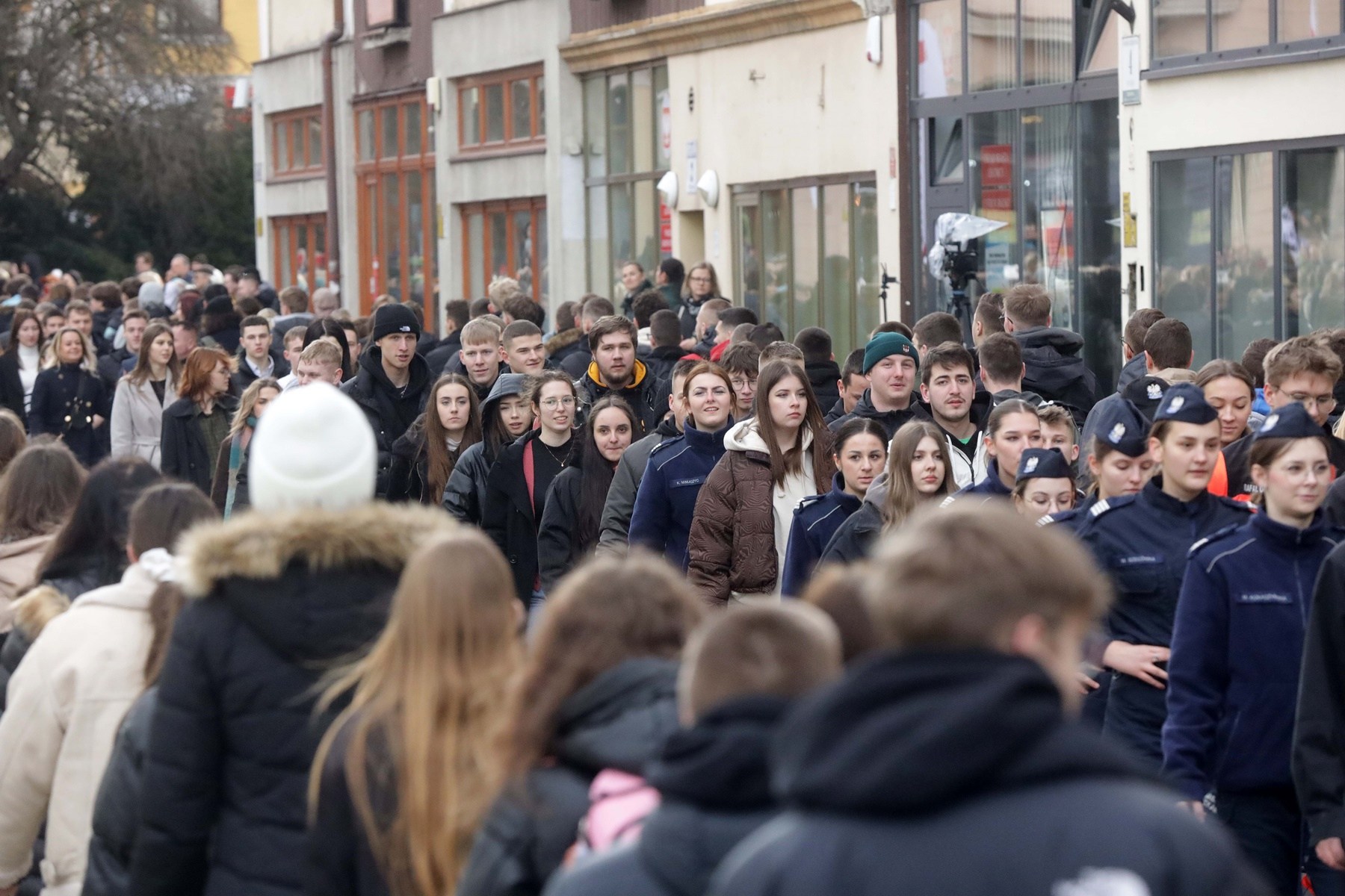 Legniccy maturzyści zatańczyli „Poloneza dla Witelona”