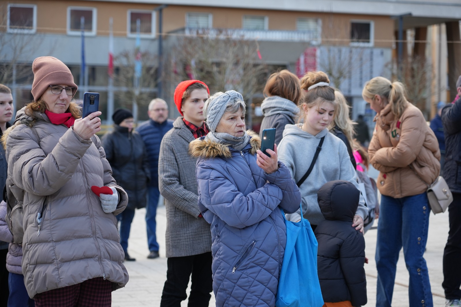Zakochani w Legnicy 13 lutego przyszli na plac Słowiański
