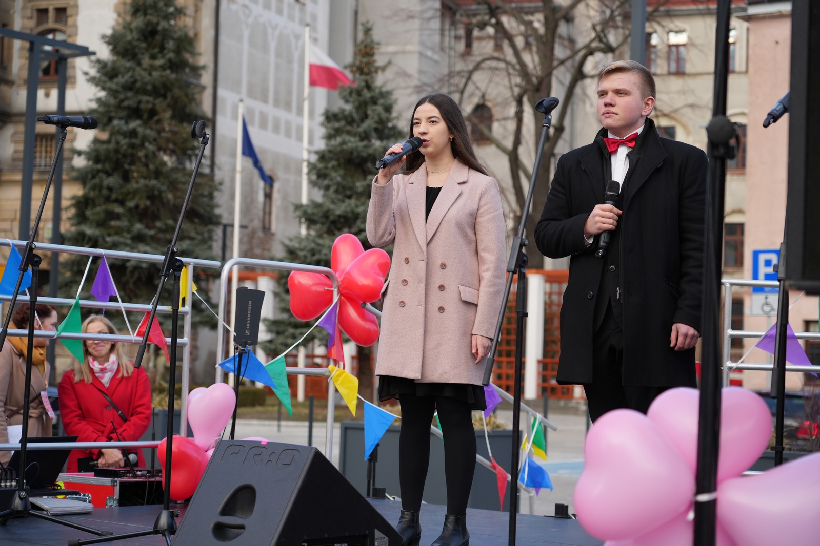 Zakochani w Legnicy 13 lutego przyszli na plac Słowiański

