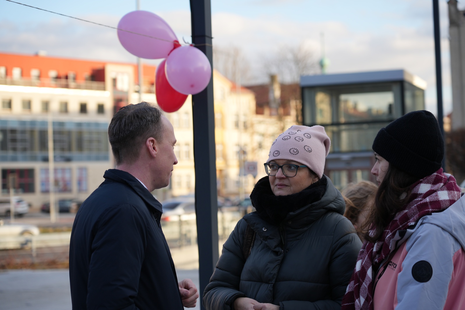 Zakochani w Legnicy 13 lutego przyszli na plac Słowiański
