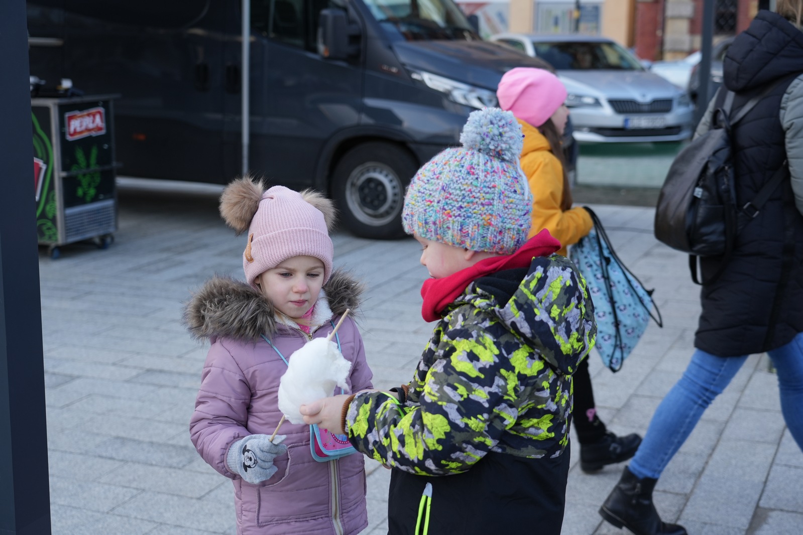 Zakochani w Legnicy 13 lutego przyszli na plac Słowiański
