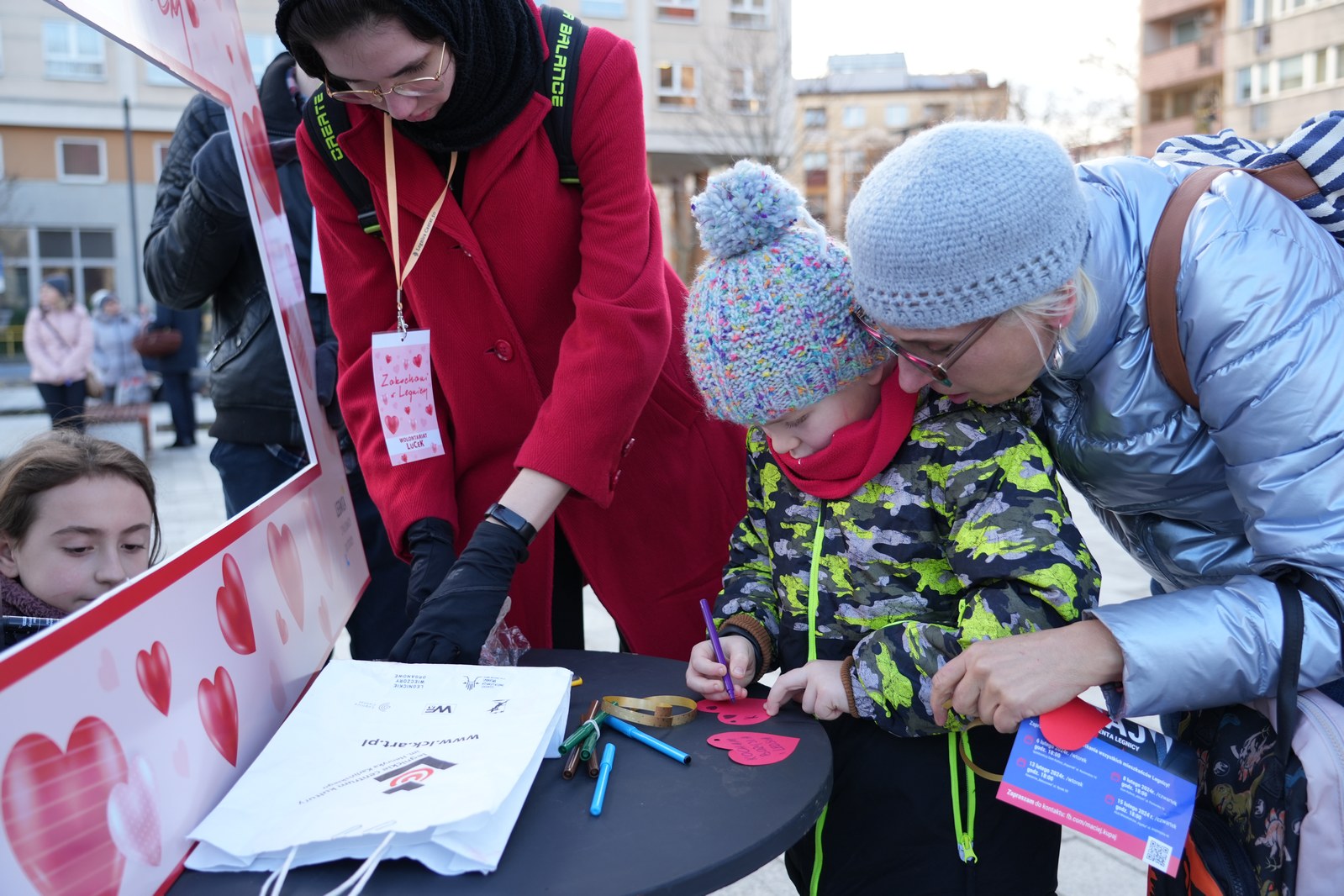 Zakochani w Legnicy 13 lutego przyszli na plac Słowiański
