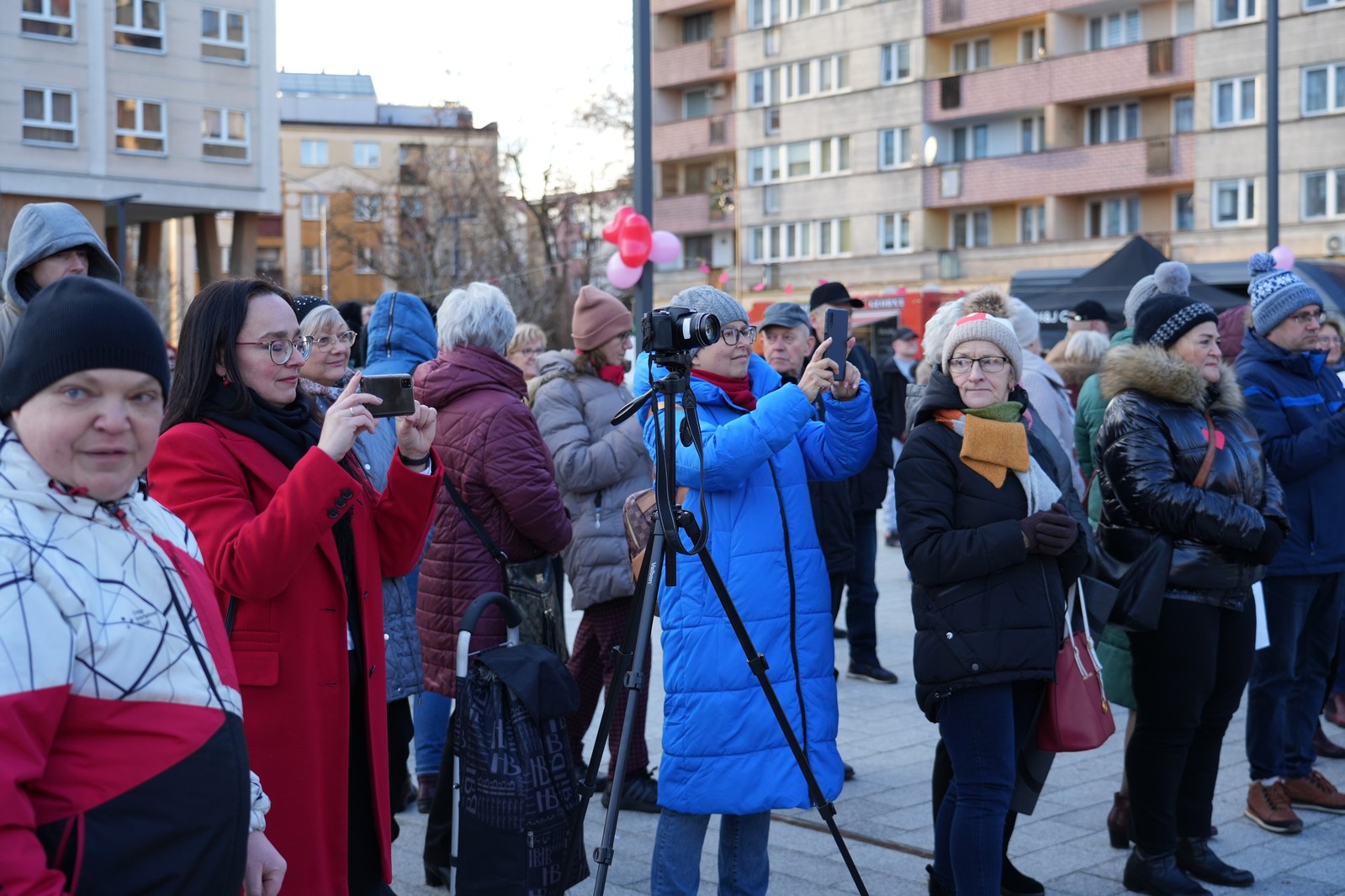 Zakochani w Legnicy 13 lutego przyszli na plac Słowiański

