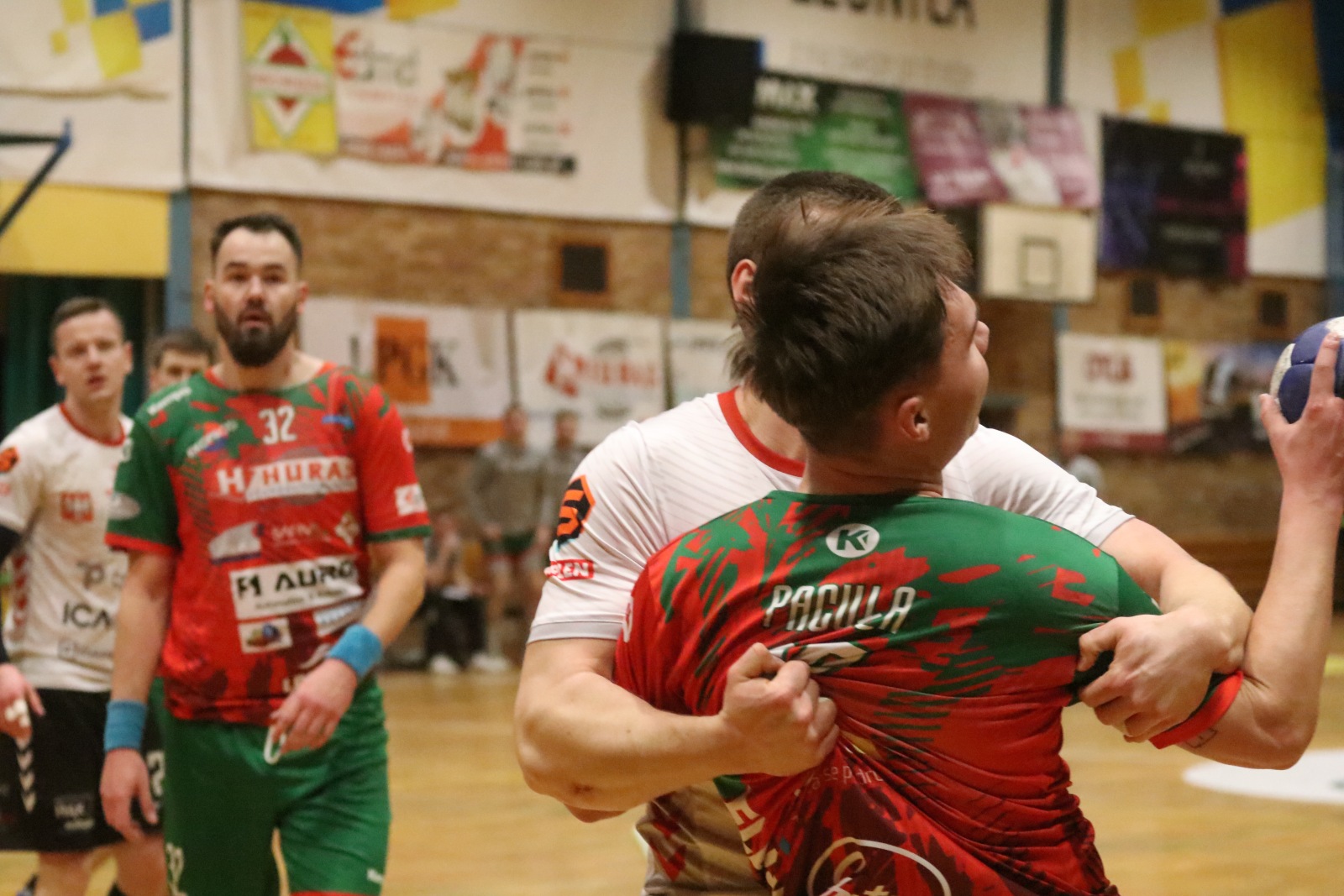 Po wyrównanym meczu Siódemka Legnica przegrywa z Piotrkowianinem