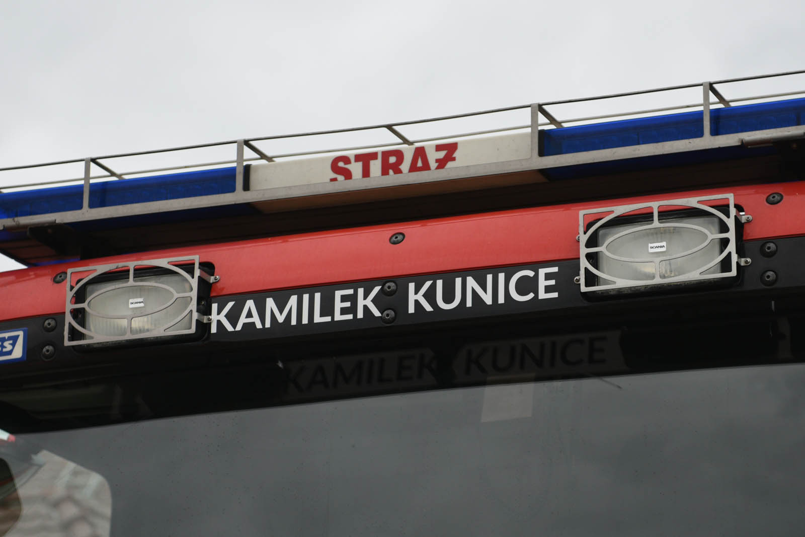 Strażacy z nowym samochodem. Trafił do nich z PSP w Legnicy