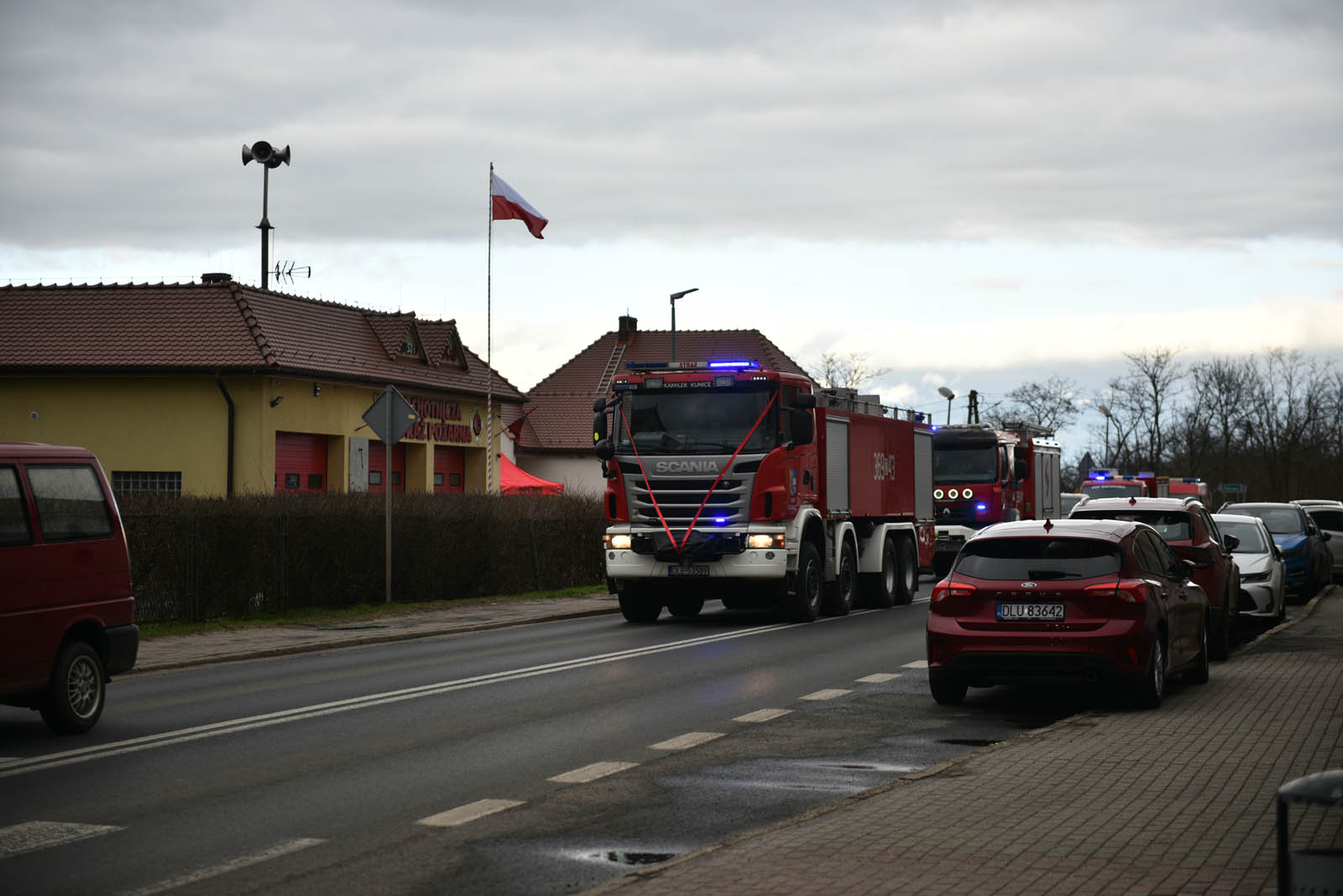 Strażacy z nowym samochodem. Trafił do nich z PSP w Legnicy