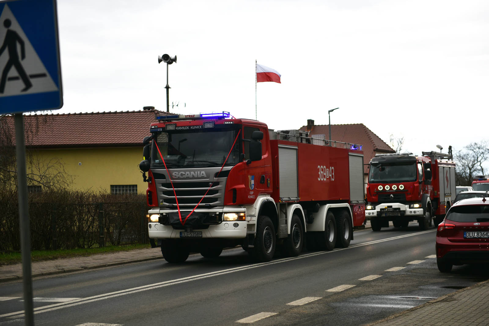 Strażacy z nowym samochodem. Trafił do nich z PSP w Legnicy
