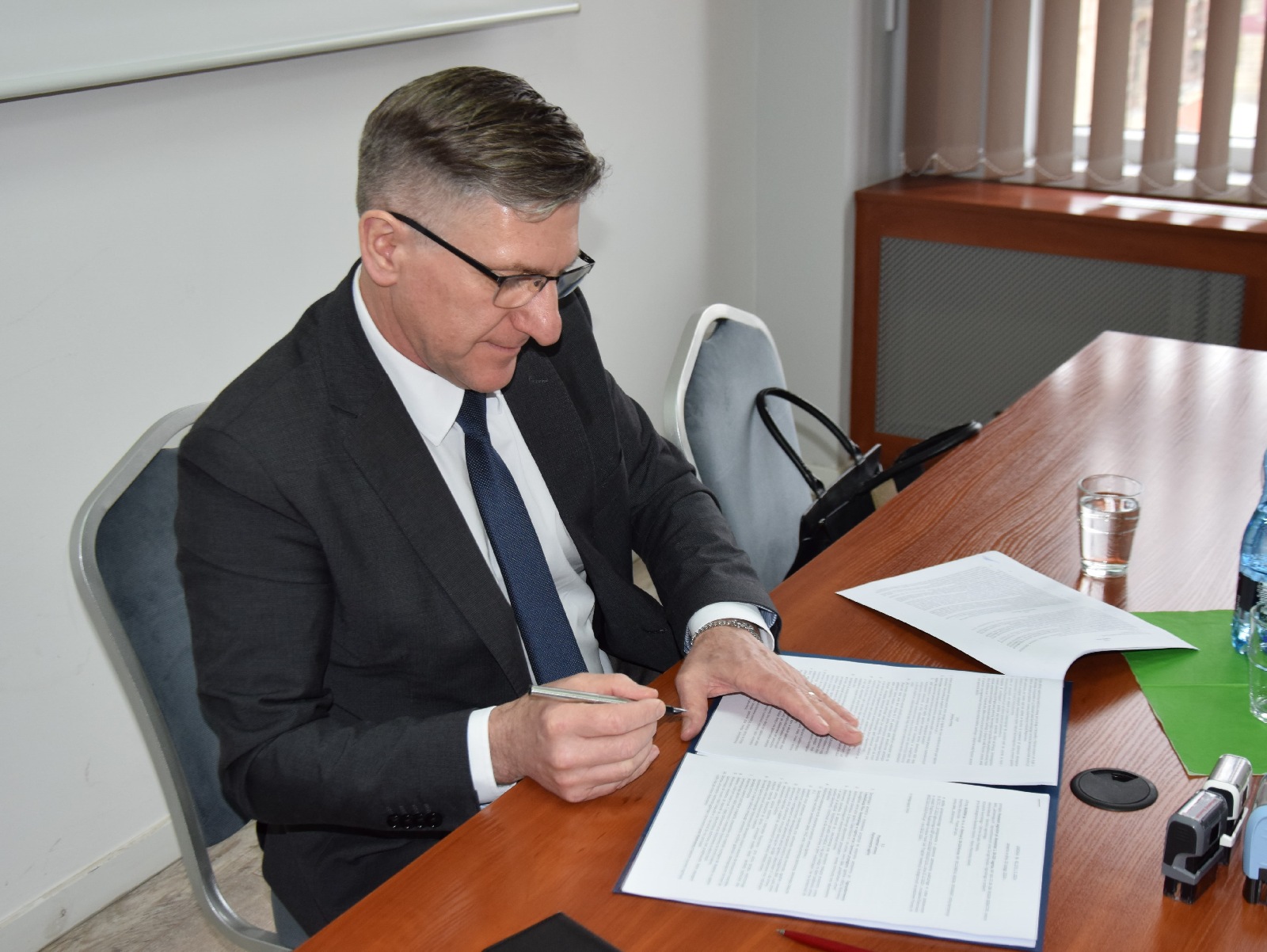 Będzie rewitalizacja placu Słowiańskiego przy starostwie