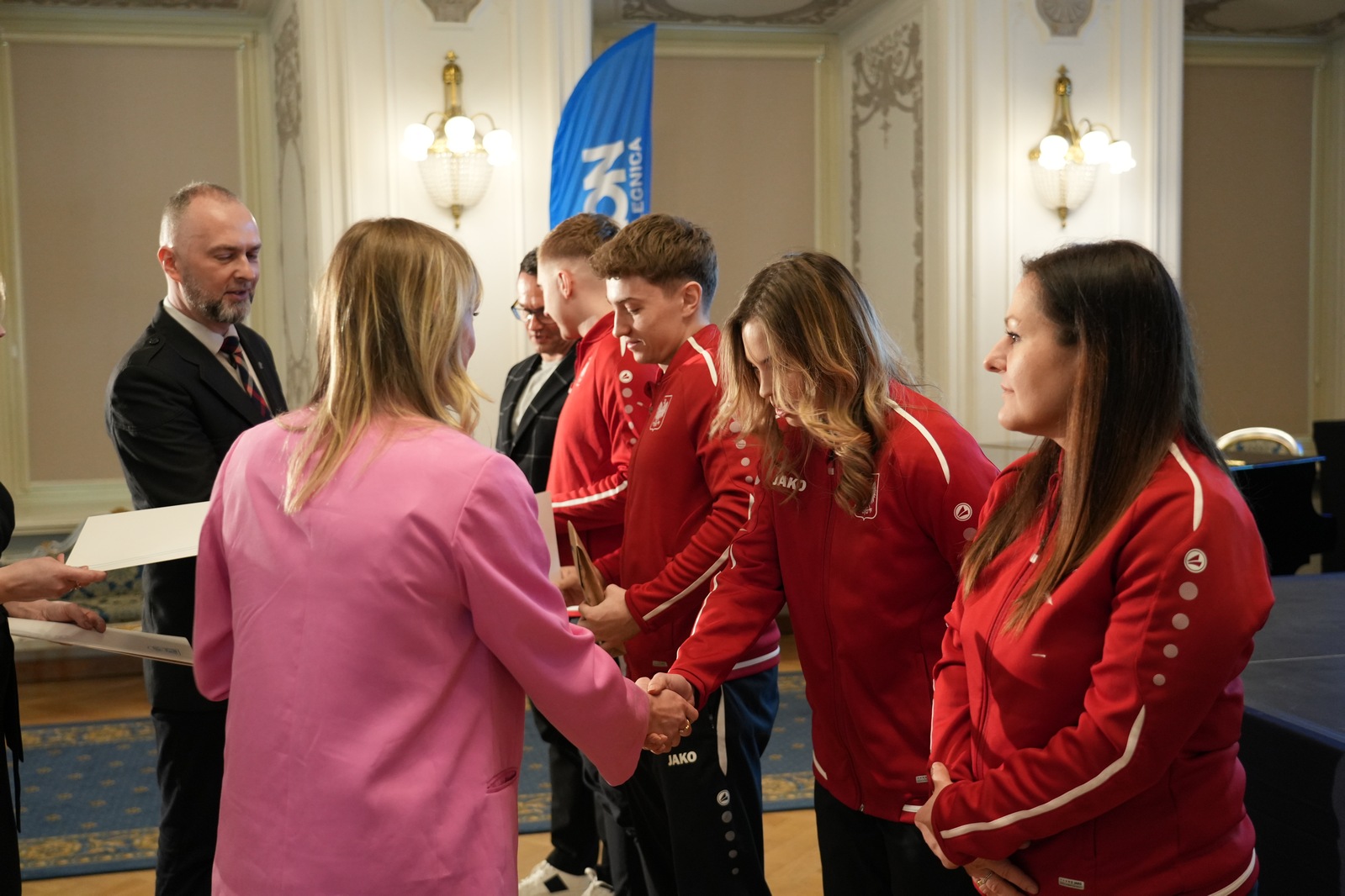 Wyróżnienia dla klubów, zawodników i działaczy sportowych