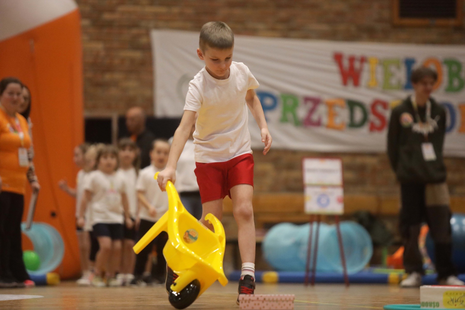 Trwają eliminacje w wieloboju przedszkolaków w Legnicy