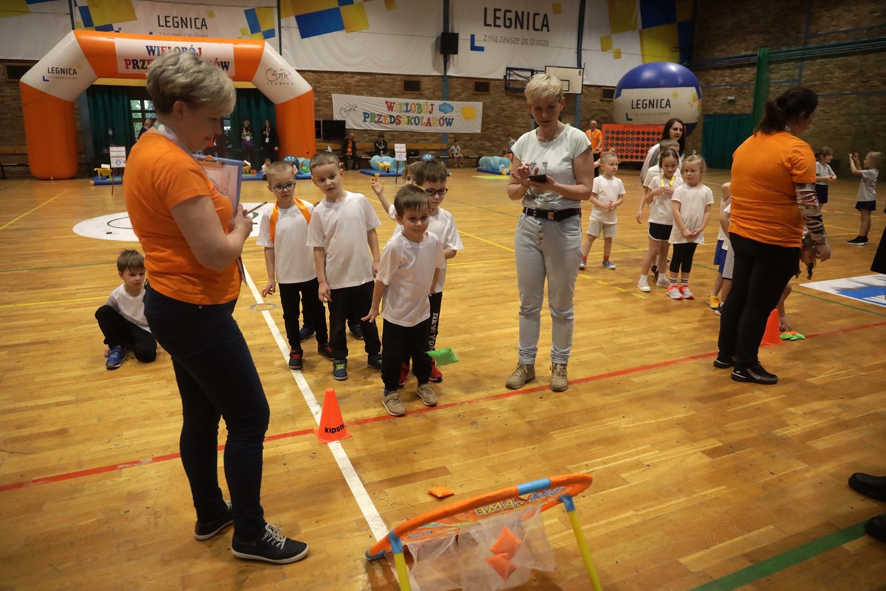 Trwają eliminacje w wieloboju przedszkolaków w Legnicy