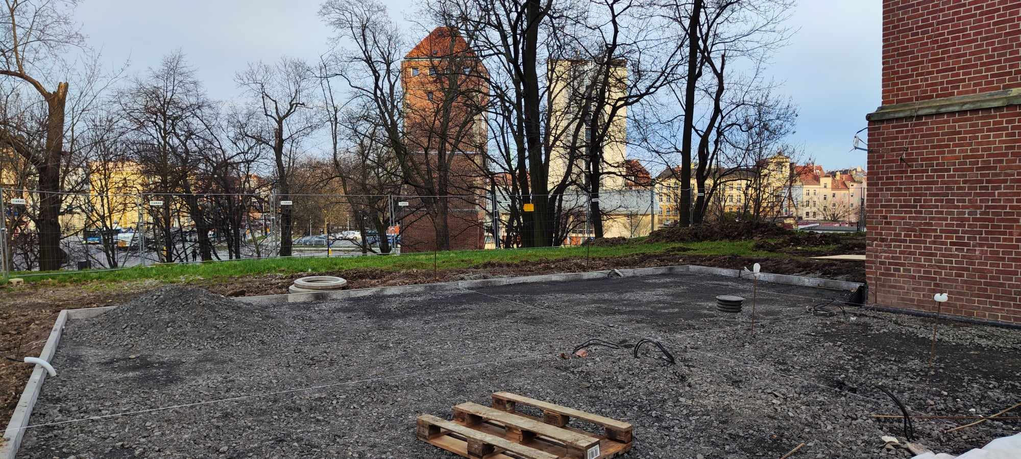 Do Zamku Piastowskiego wraca „Kleks”. Kończy się remont kawiarni