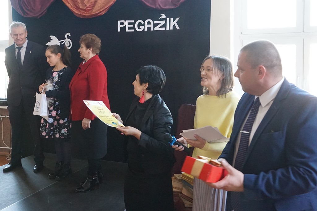 Poruszyli emocje w Gminnym Konkursie Recytatorskim „Pegazik”