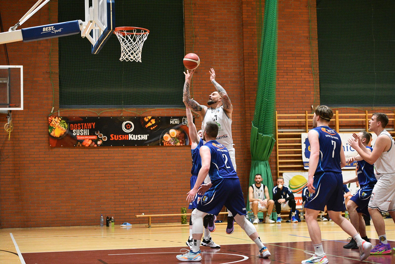 Legnicki KS Basket Legnica wygrywa z WSTK Wschowa 108:75