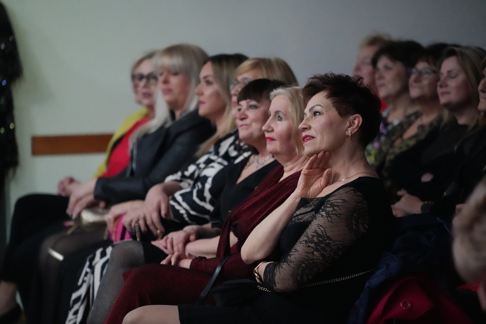 Szalony i „brokatowy”  Dzień Kobiet w Prochowicach