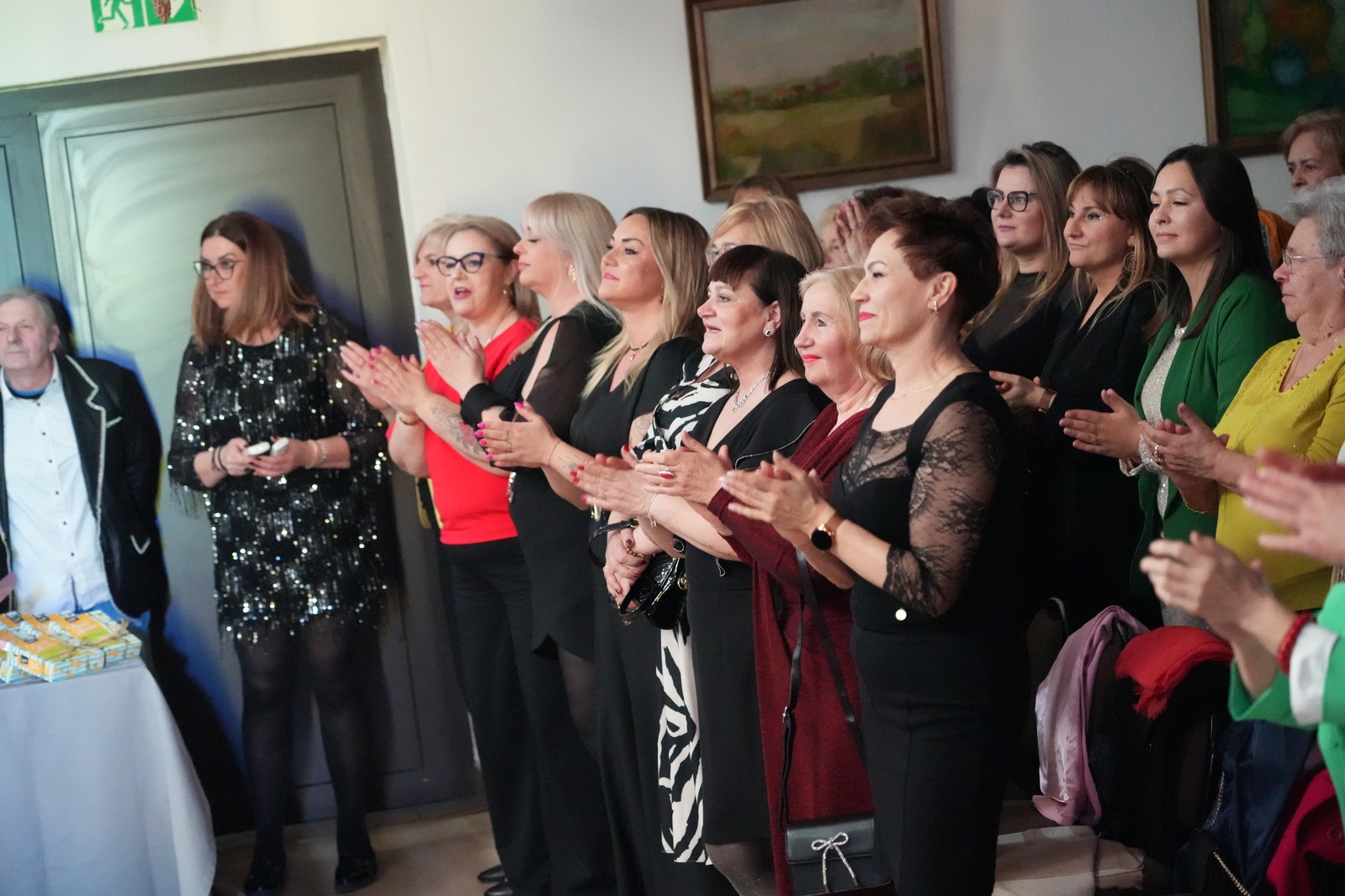 Szalony i „brokatowy”  Dzień Kobiet w Prochowicach