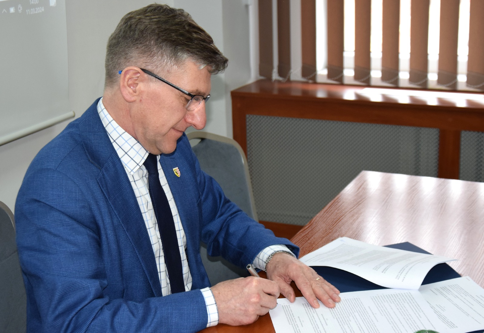 Podpisano umowę na realizację inwestycji drogowej w Prochowicach