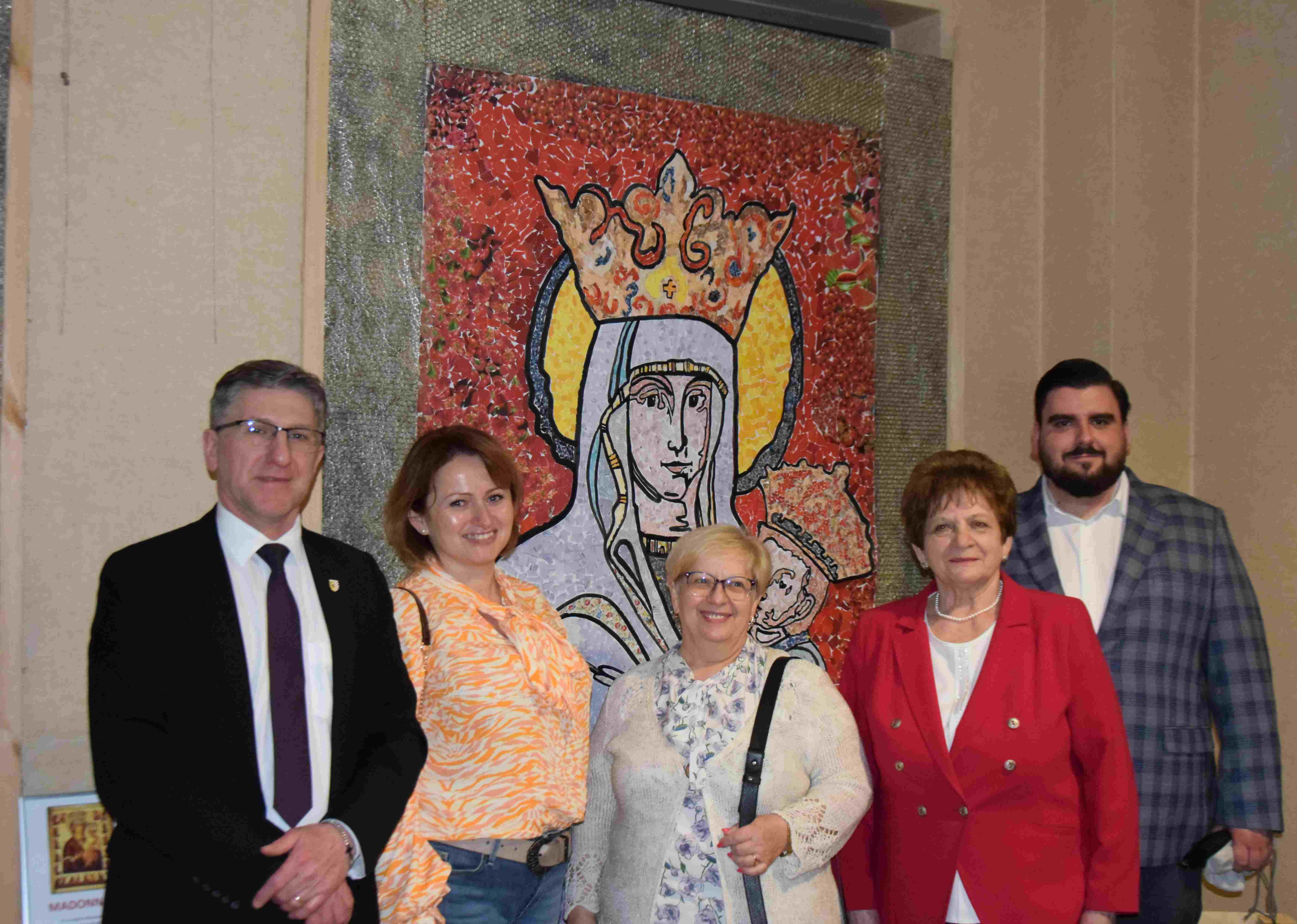 „Madonny Kresowe” na chojnowskej ziemi. Wystawa w Chojnowie