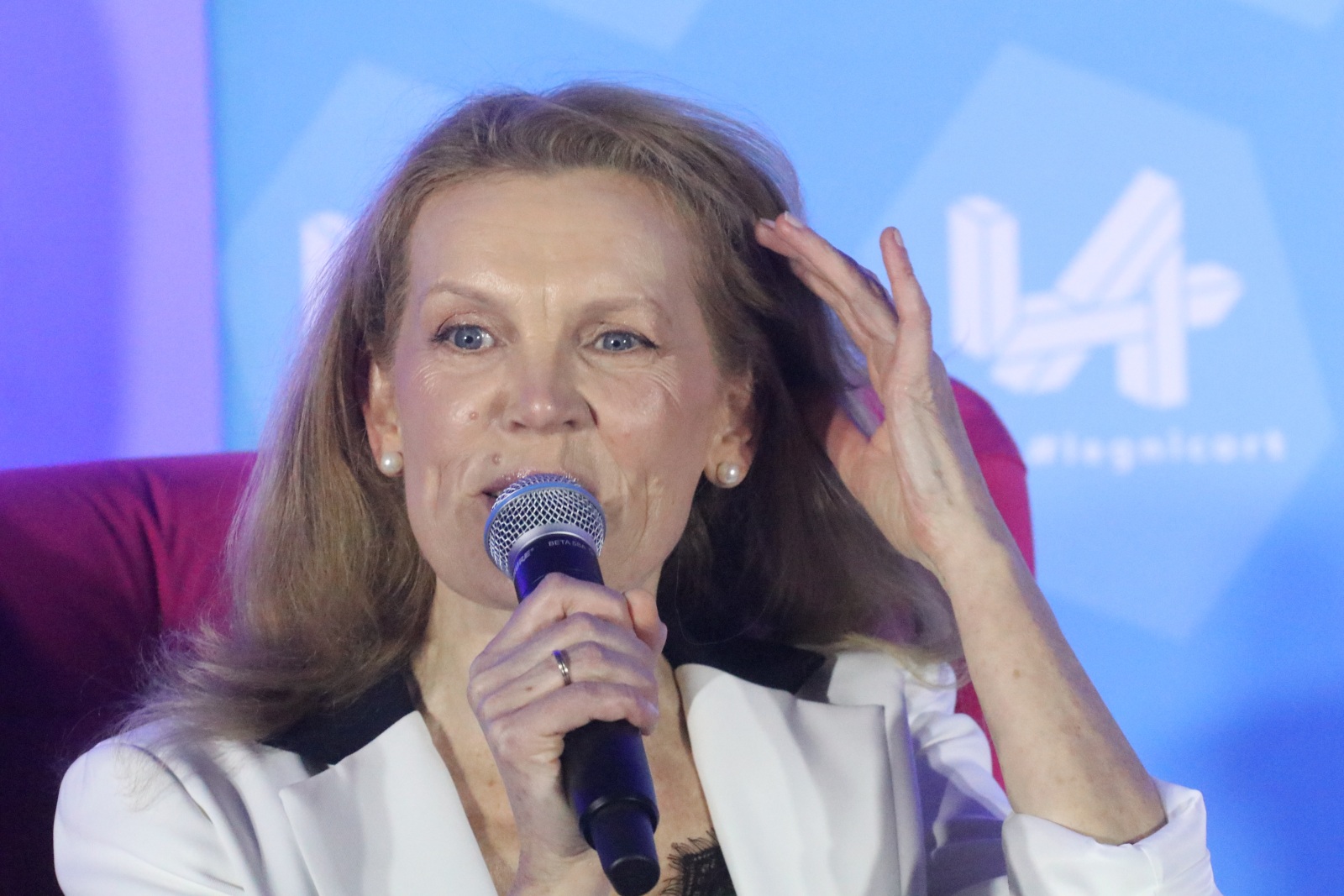 Dorota Chotecka-Pazura o więzi, relacji i wzajemnym wsparciu
