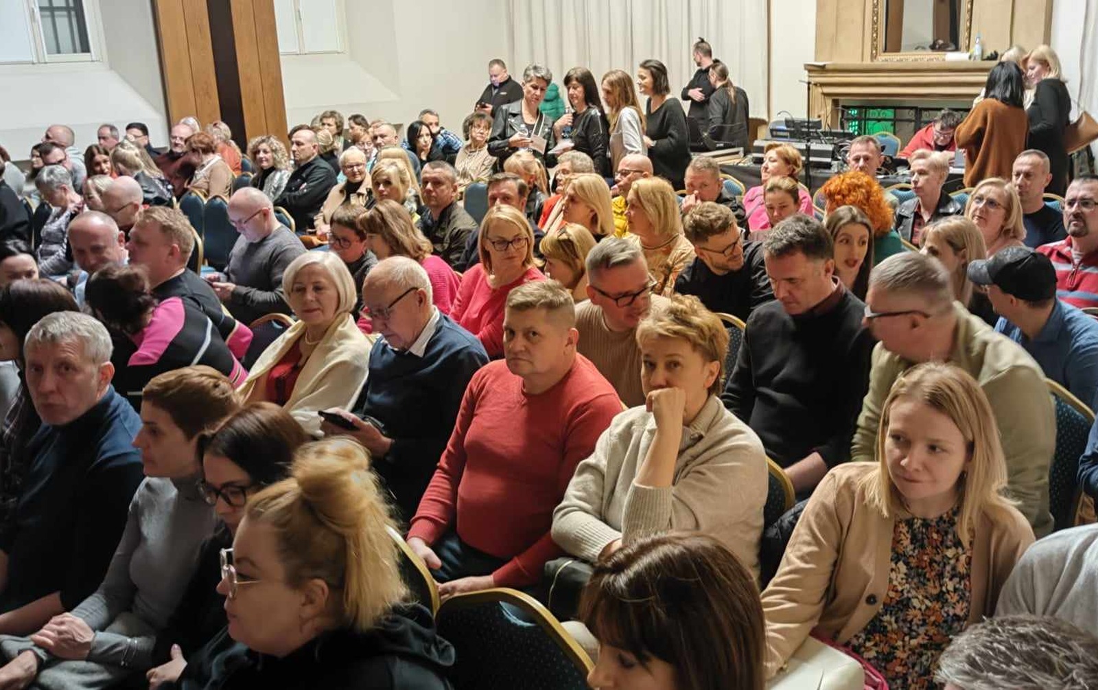 Niedzielny koncert Maćka Maleńczuka. Sala pękała w szwach
