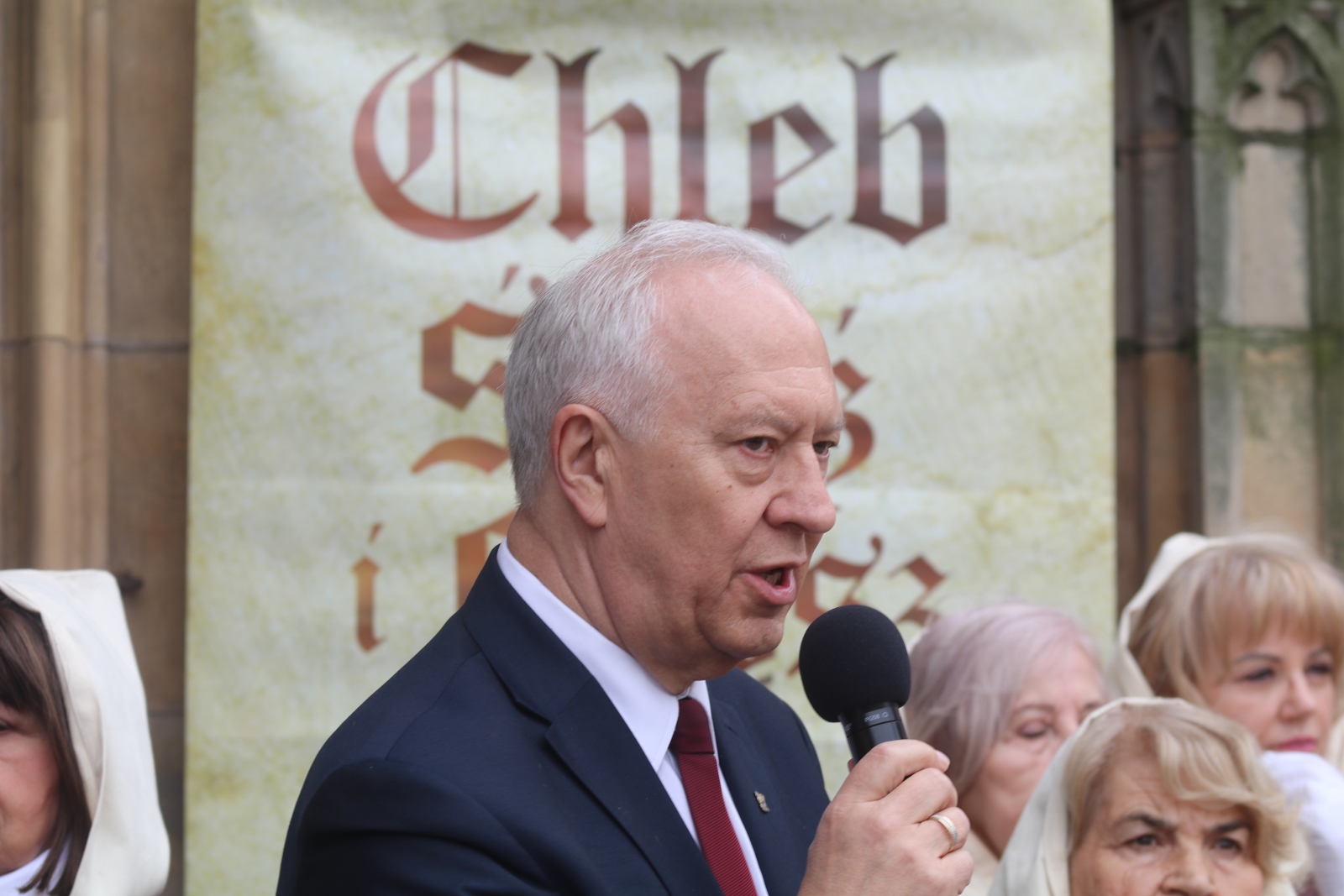 Chleb, śledź i grosz w Wielki Piątek