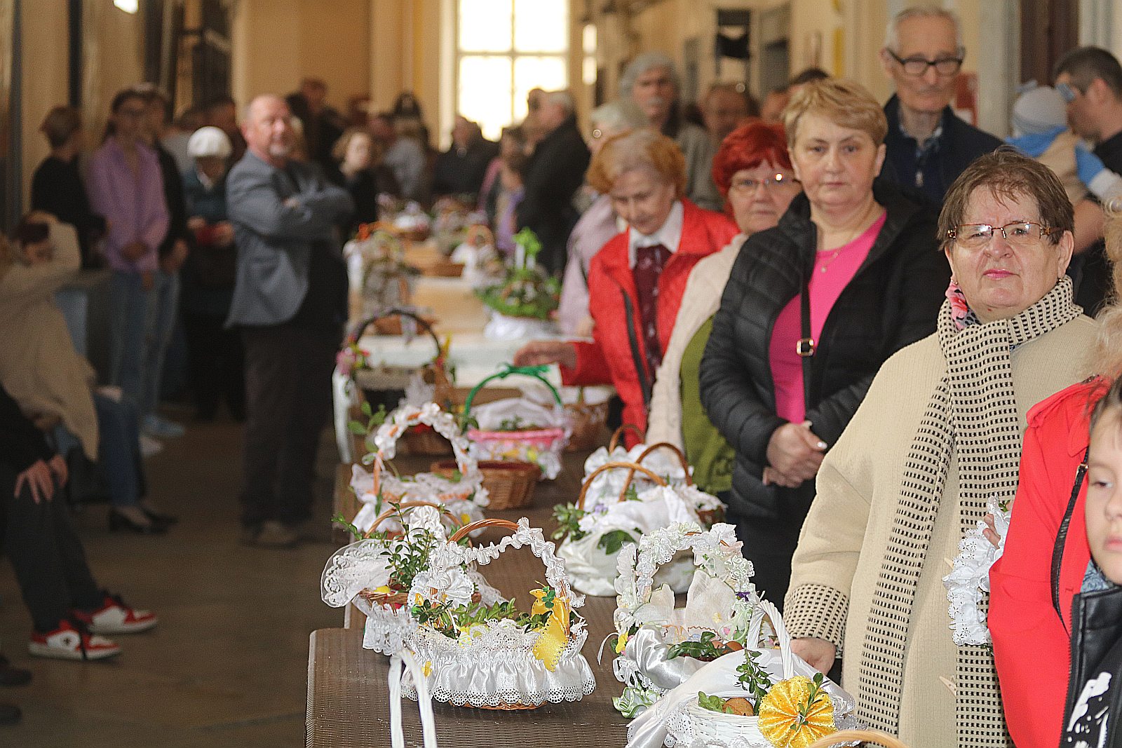 W Wielką Sobotą legniczanie święcą pokarmy