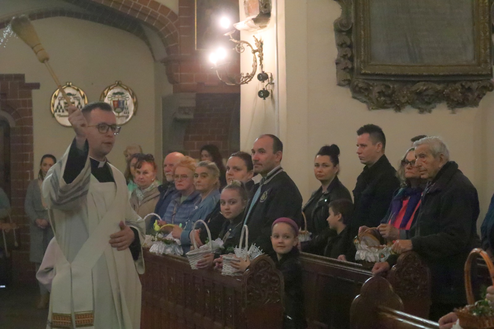 W Wielką Sobotą legniczanie święcą pokarmy
