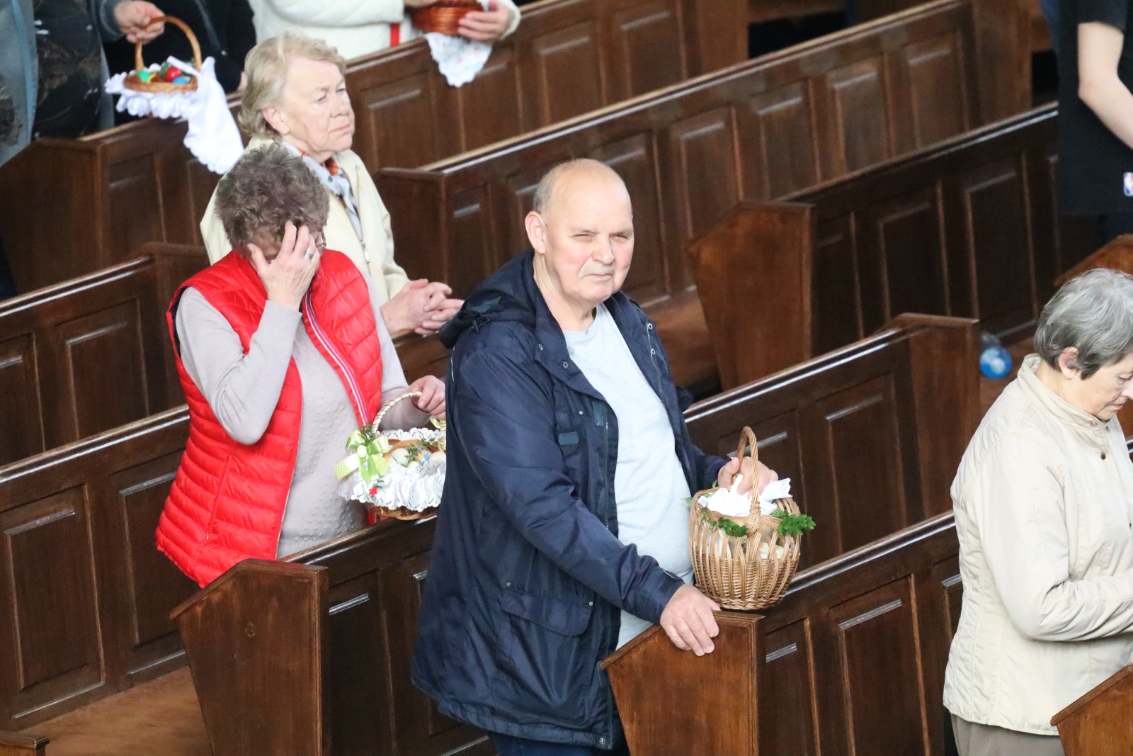 W Wielką Sobotą legniczanie święcą pokarmy