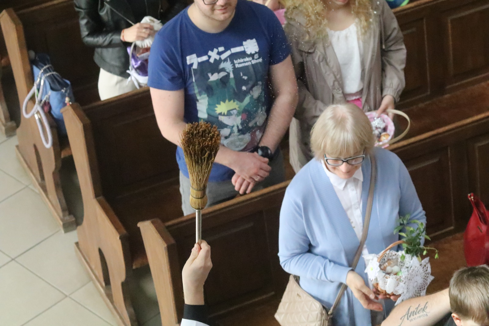 W Wielką Sobotą legniczanie święcą pokarmy