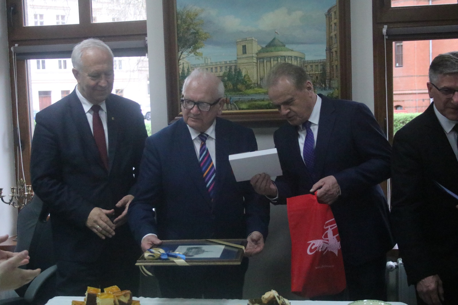 Poseł Tadeusz Samborski otworzył biuro poselskie w Legnicy