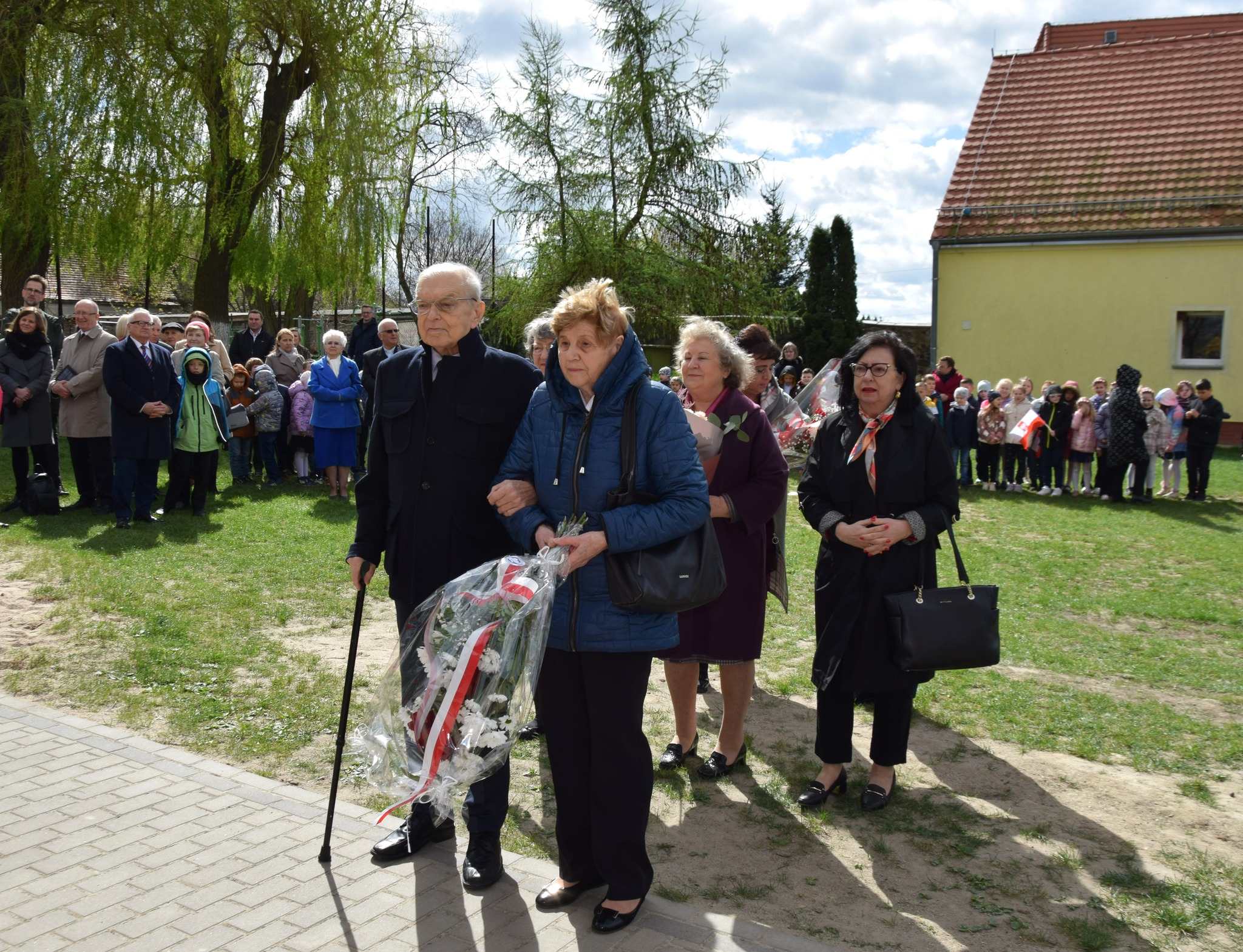 Odsłonięcie tablicy pamiątkowej w Mikołajowicach