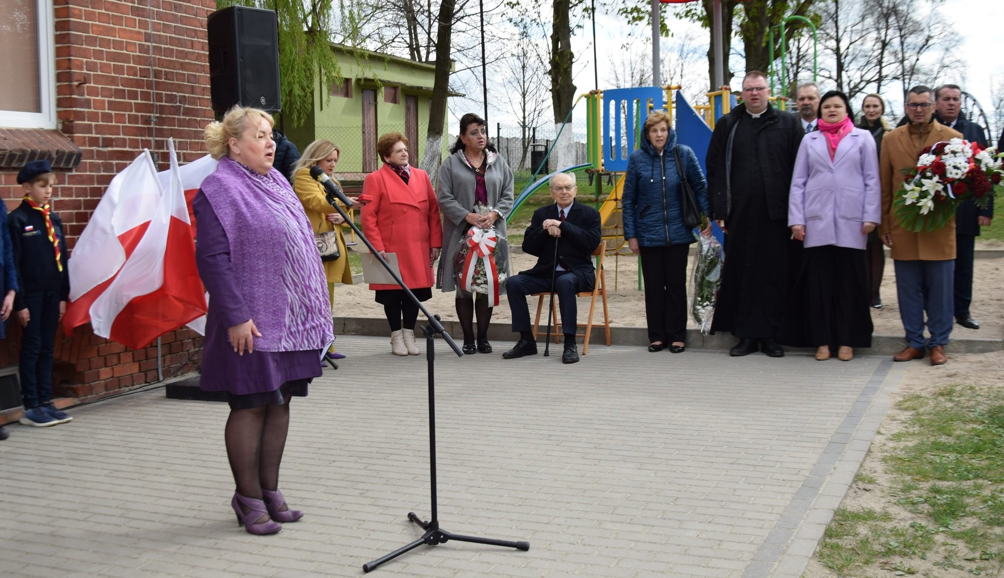 Odsłonięcie tablicy pamiątkowej w Mikołajowicach