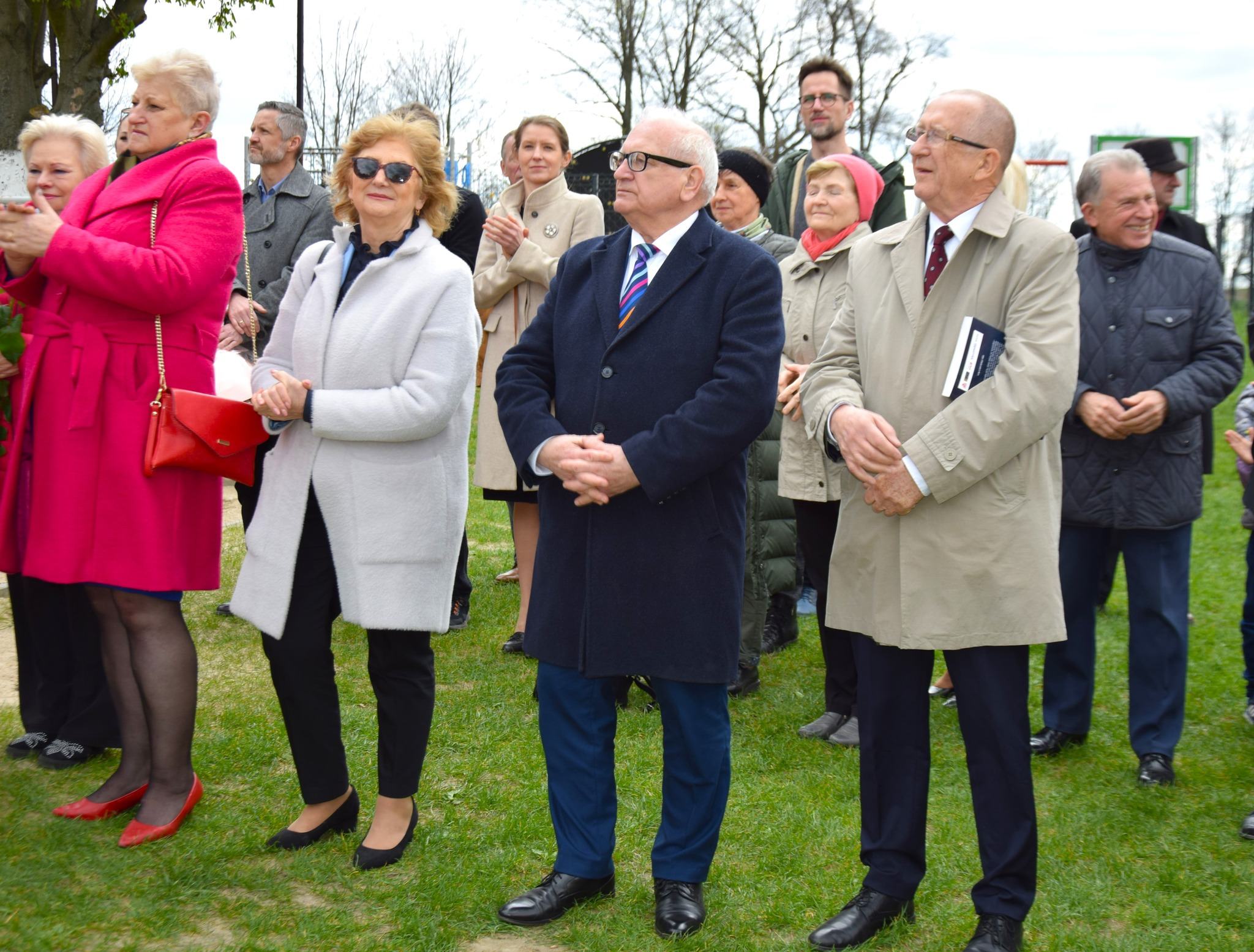 Odsłonięcie tablicy pamiątkowej w Mikołajowicach
