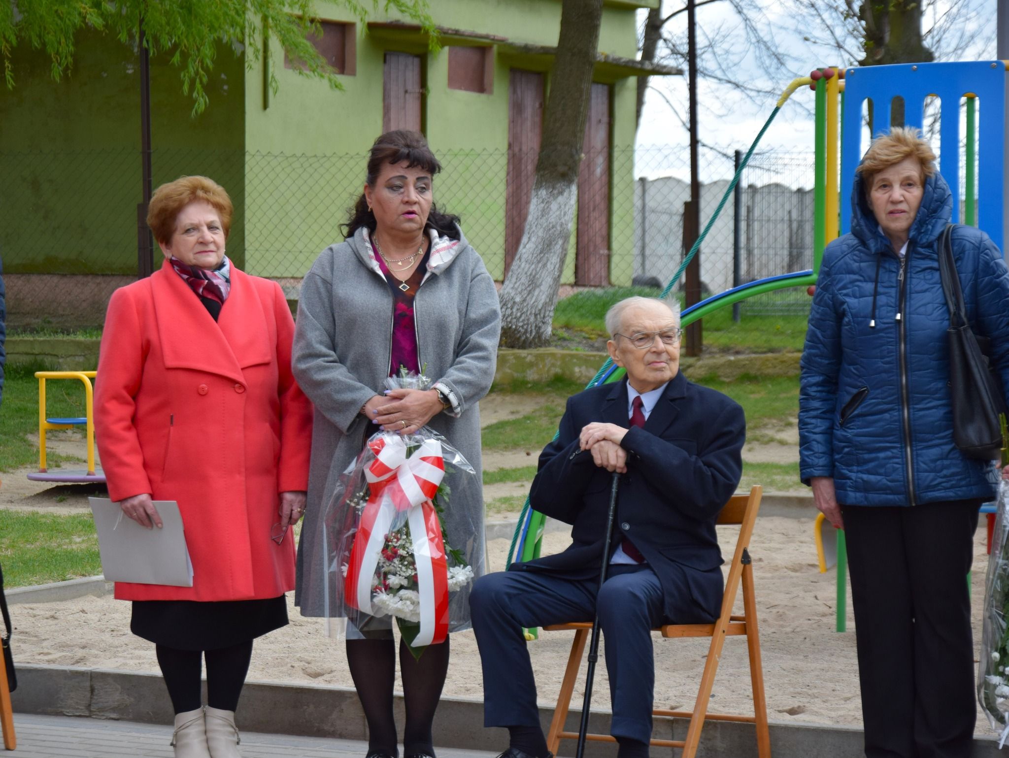 Odsłonięcie tablicy pamiątkowej w Mikołajowicach