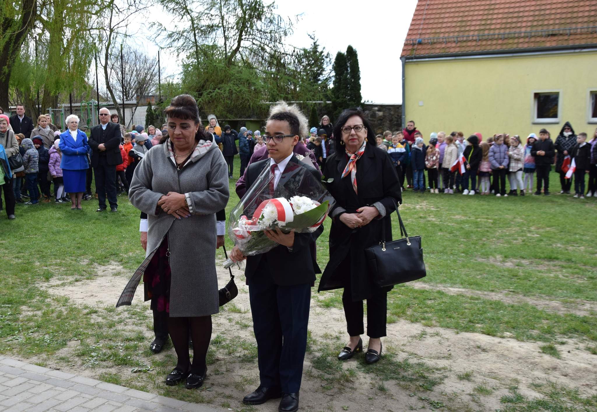 Odsłonięcie tablicy pamiątkowej w Mikołajowicach
