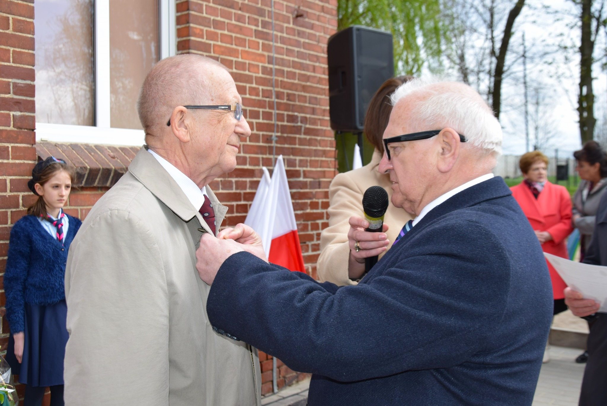 Odsłonięcie tablicy pamiątkowej w Mikołajowicach